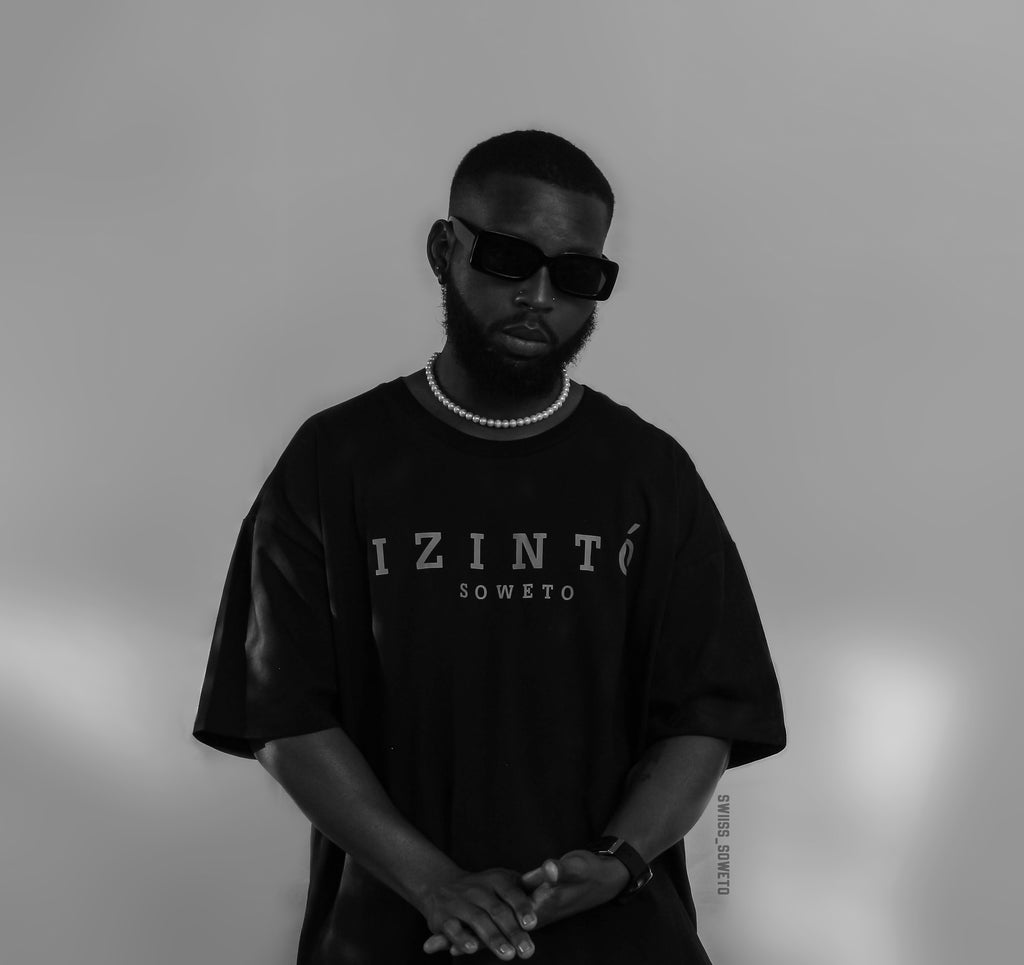 IZINTO CLOTHING - MINIMAL TEE